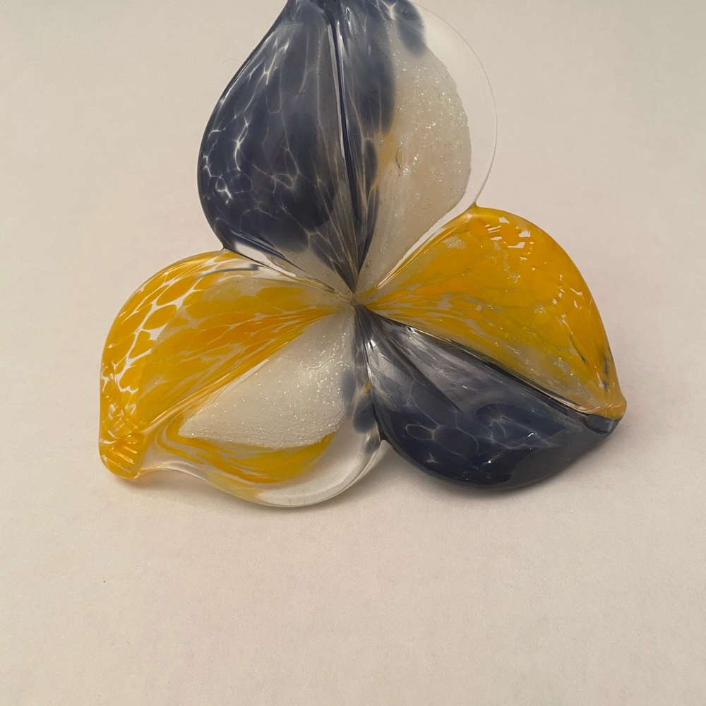 Murano Style Glass Tri-Petal Vase in Yellow, Navy & White 5inH 3inL